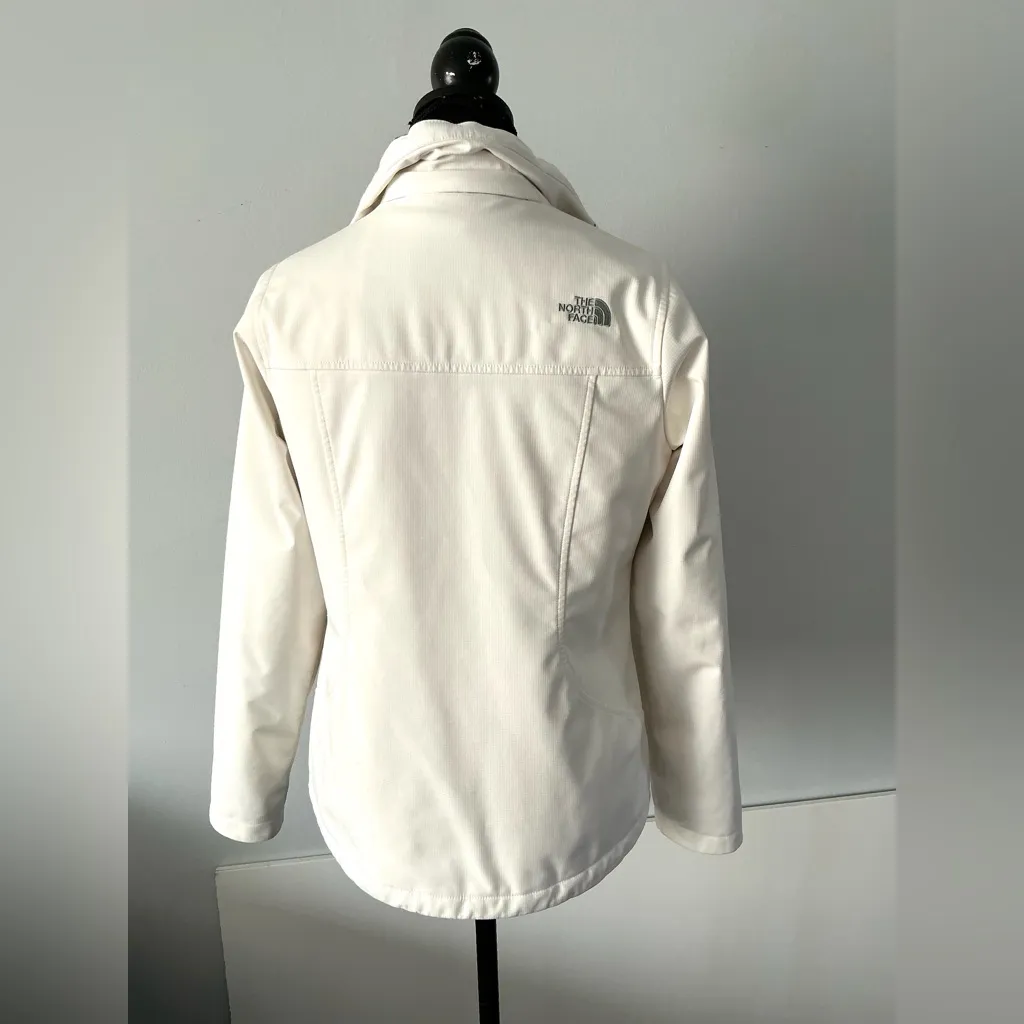 THE NORTH FACE jacket 🌟🌟 - Image 3