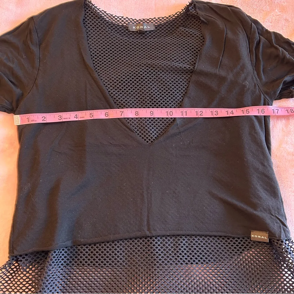 Koral black double layer short sleeve top with mesh lining size S athleisure - Image 8