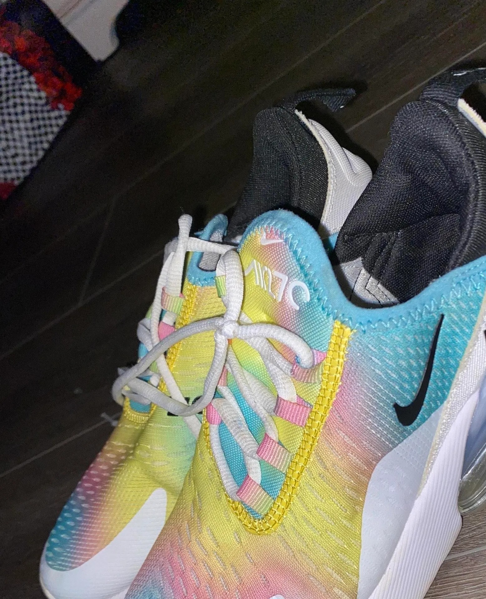 Nike Air Max 270s Womens - Image 2