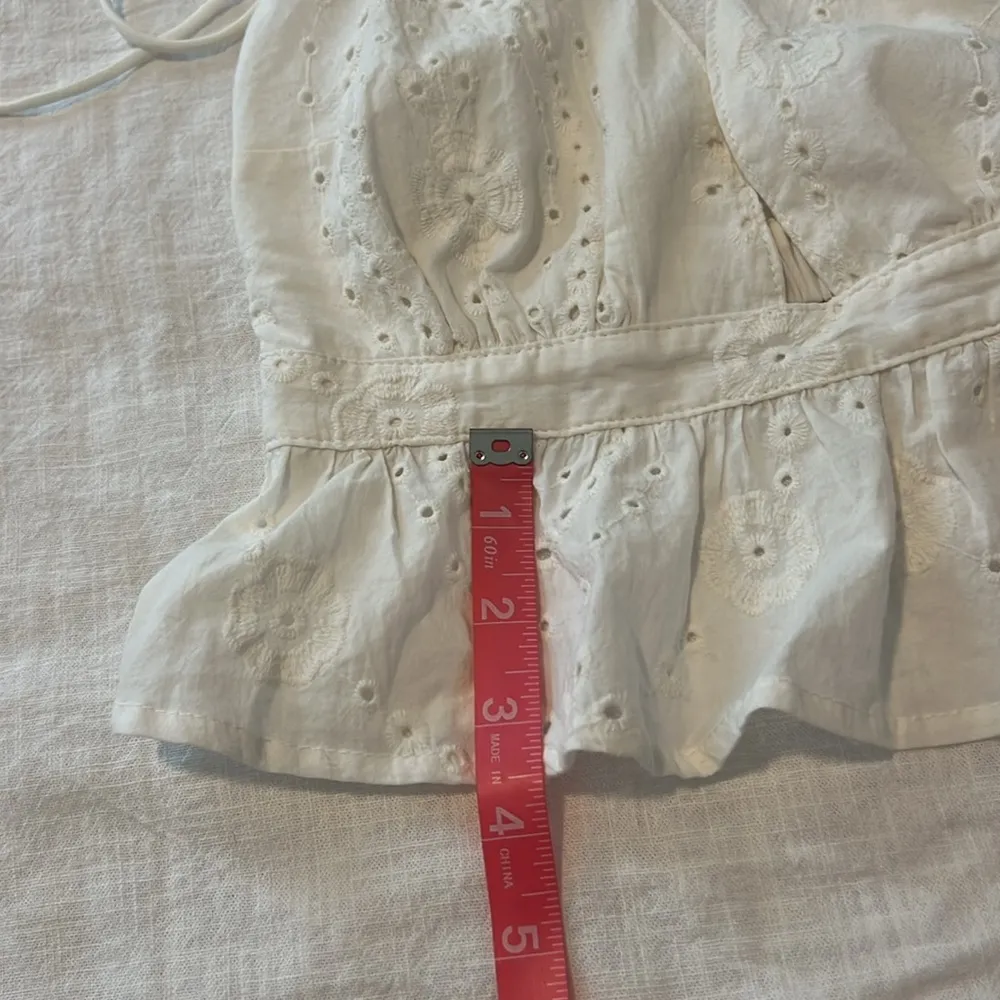 White Cotton Eyelet Peplum Crop Top Criss Cross Back Straps Size Small - Image 5