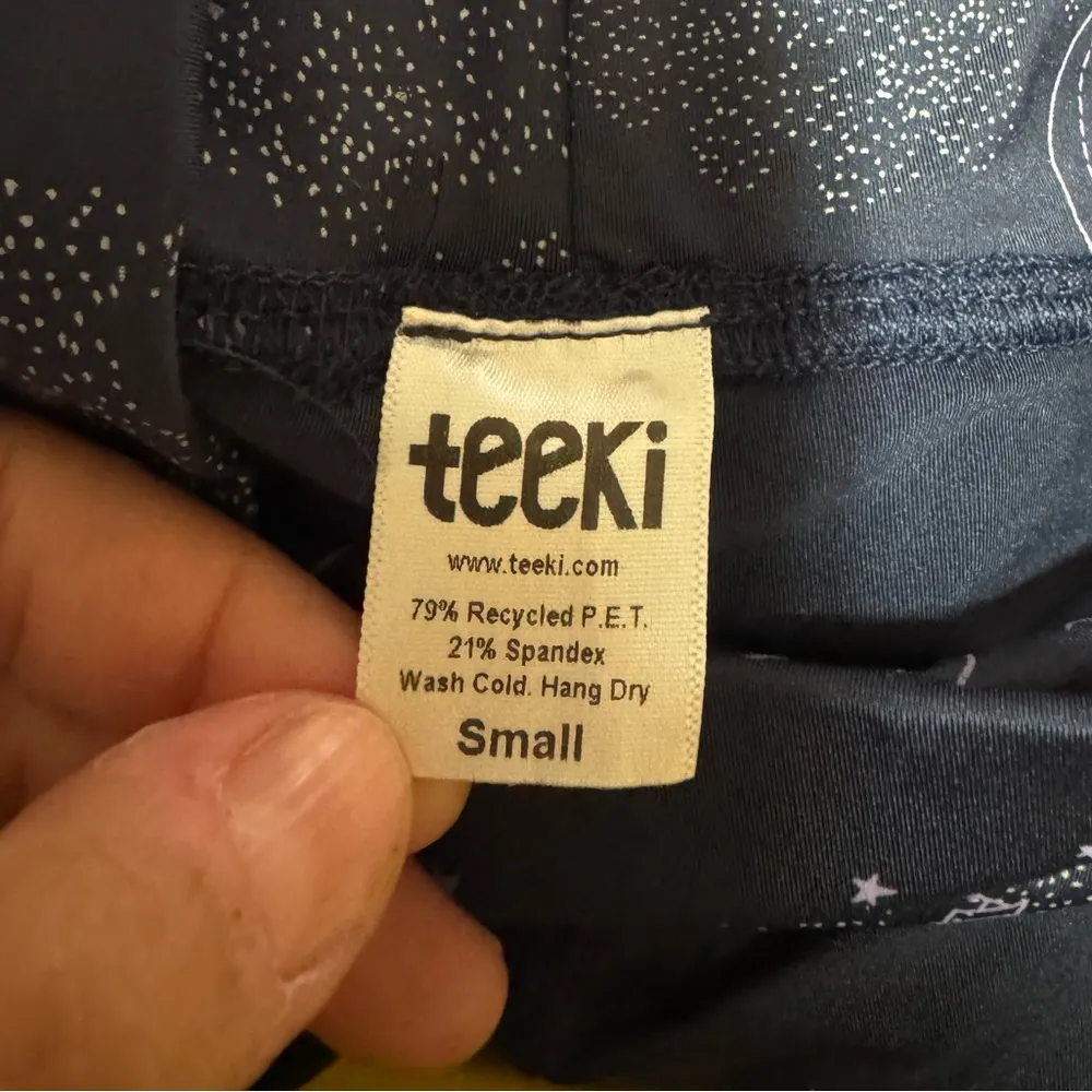 TEEKI Stardust Constellation print hot Pants Leggings Size Small ~NWOT USA - Image 4