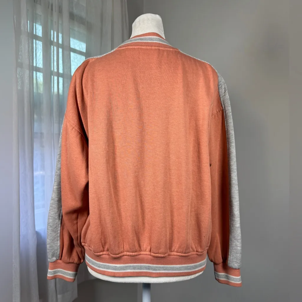 Vintage ‘90s Outside Interests Peach, Gray & White Snap Button Sweatshirt Orange - Image 6