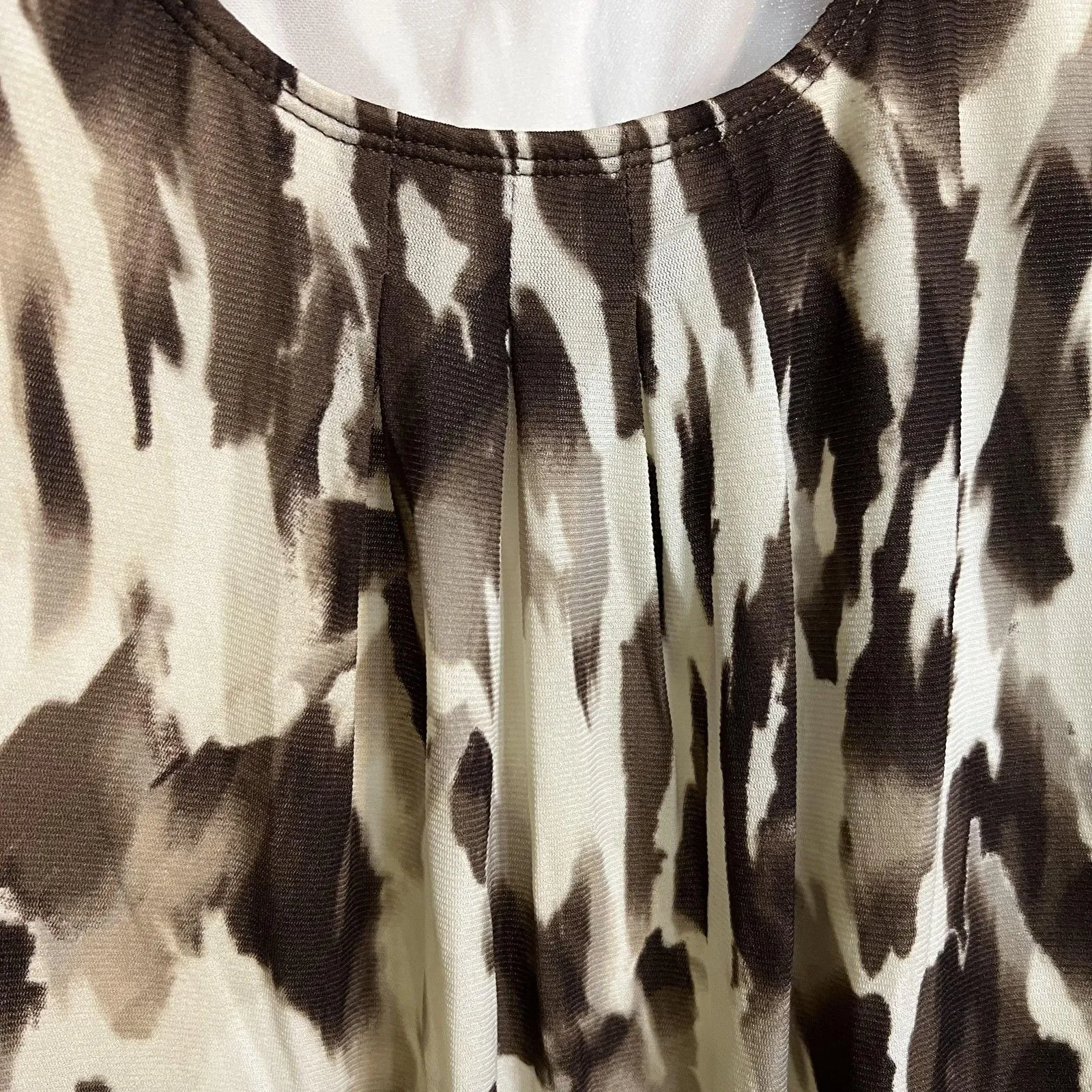 Chico's Shirt Womens 0 Brown Black Ivory Abstract Print Tank Top Pleated Neck - Image 8