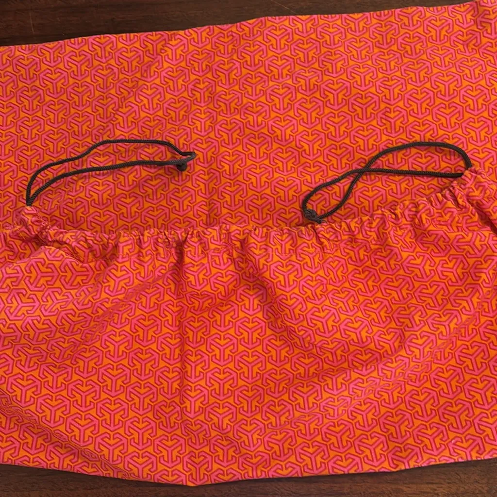 Tory Burch  Drawstring Bag - Image 4