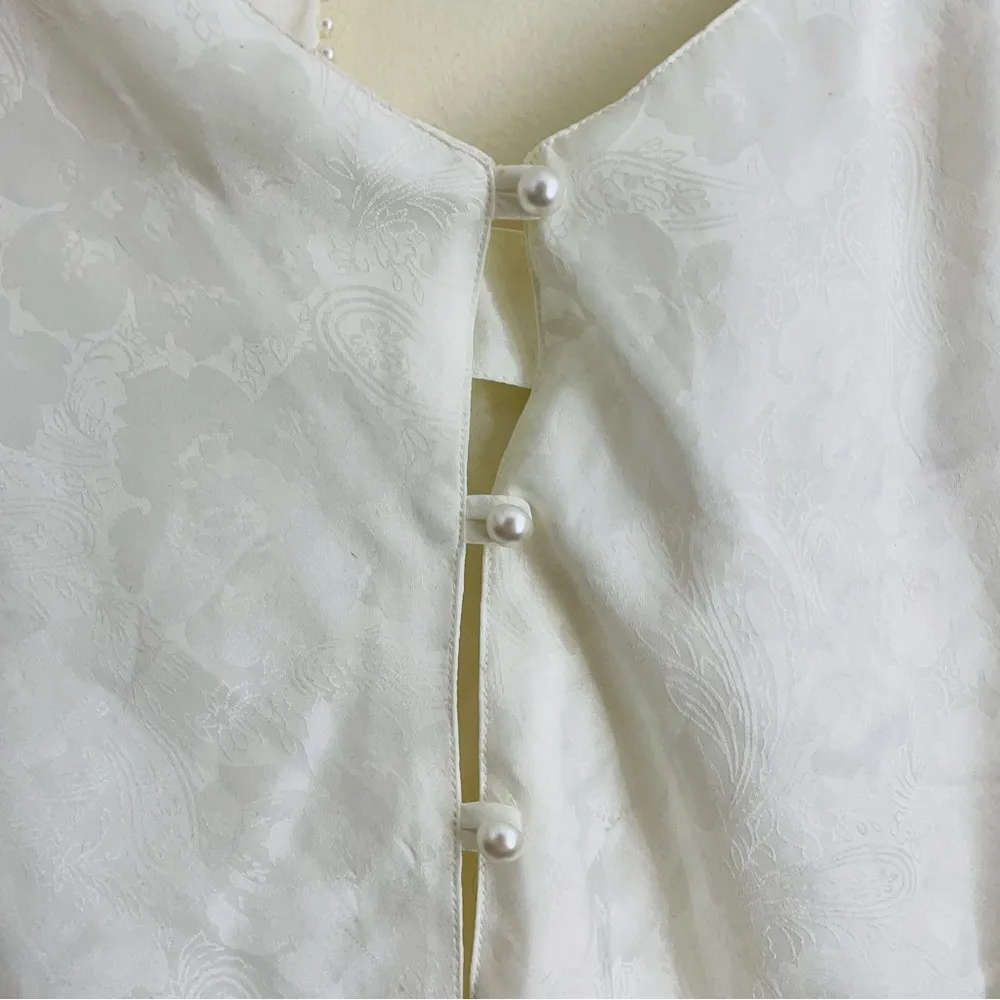 Victoria’s Secret Gold Label Vintage Camisole Satin Top - Pearl Details size M - Image 5