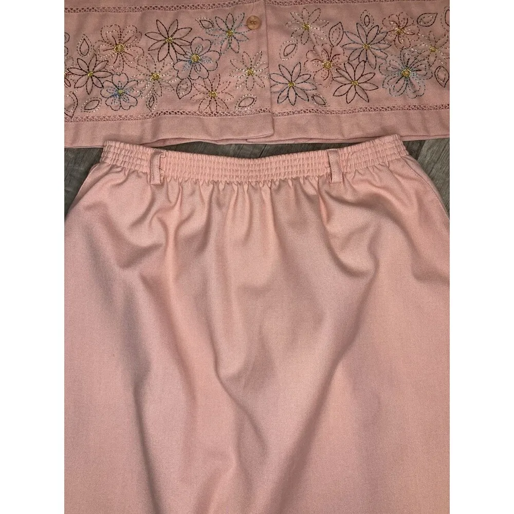 Vtg Alfred Dunner Women’s 2 Piece Set 10 Top And Skirt Pink Embroidered Floral - Image 11