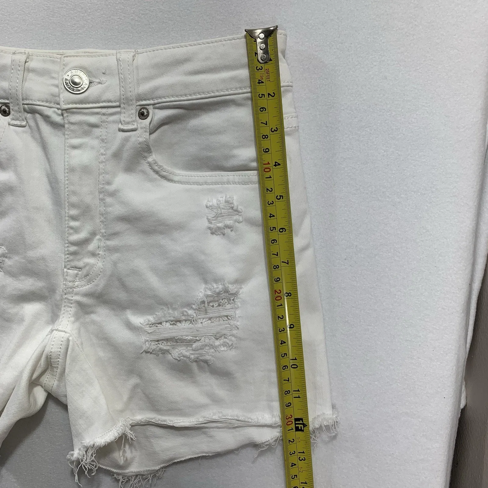 American Eagle Outfitters Cut-Off Shorts Womens Size 2 White Mid Rise - Image 3