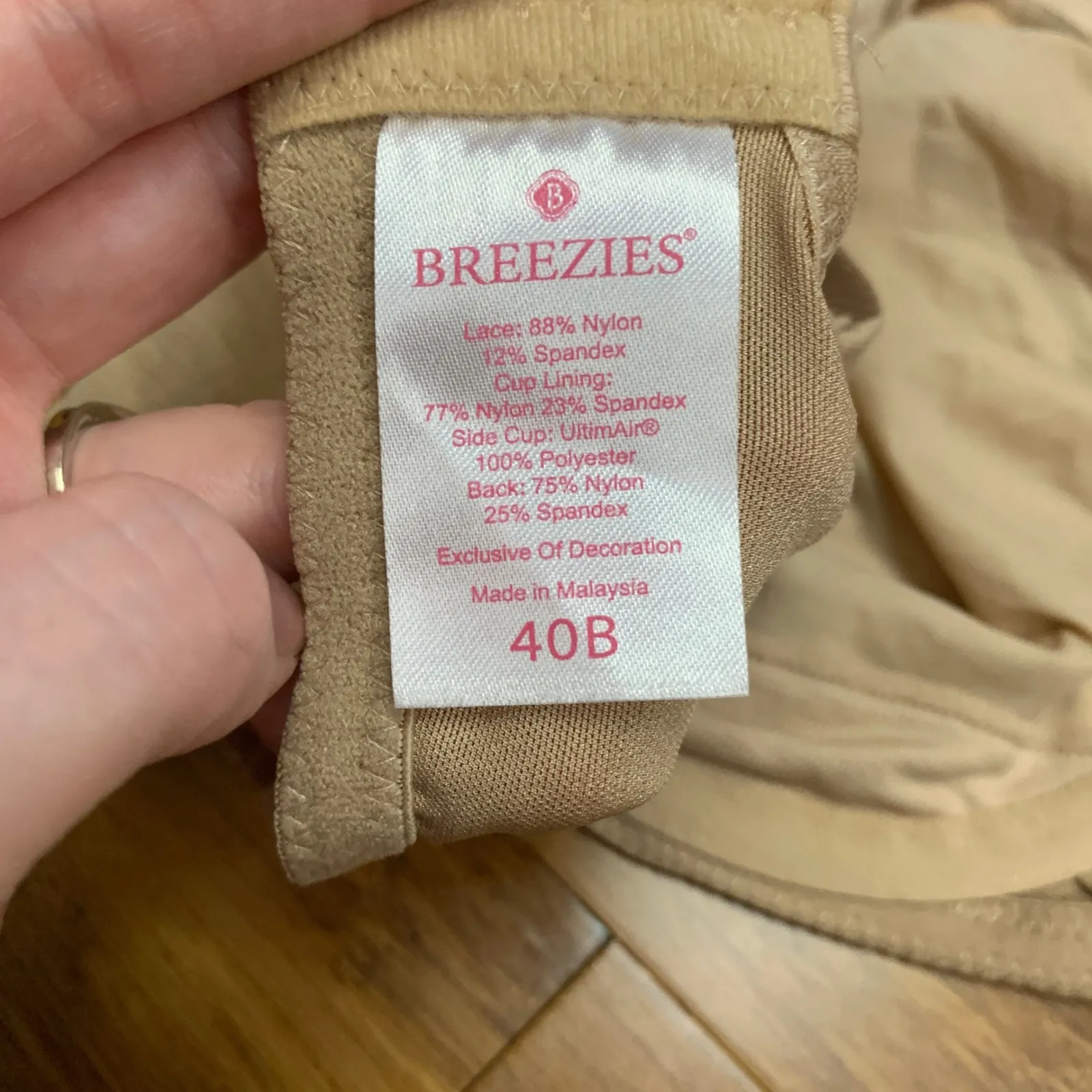 Breezies Bra Womens Size‎ 40B Beige Floral Lace Full Coverage Support Wireless Tan Size undefined - Image 4