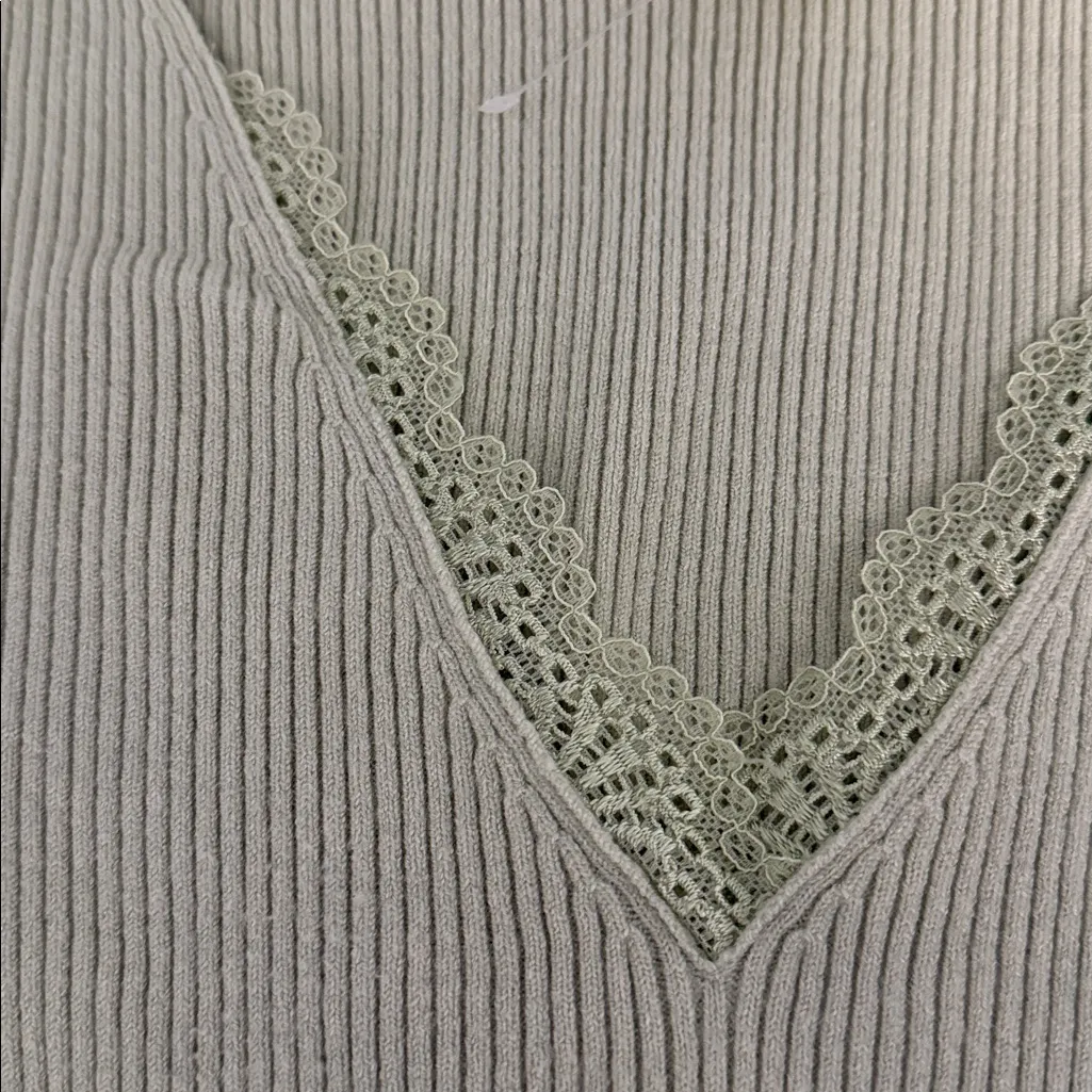 La Hearts Size Extra Small XS Green Ribbed Top with Lace Detail in Sage NEW - Image 3