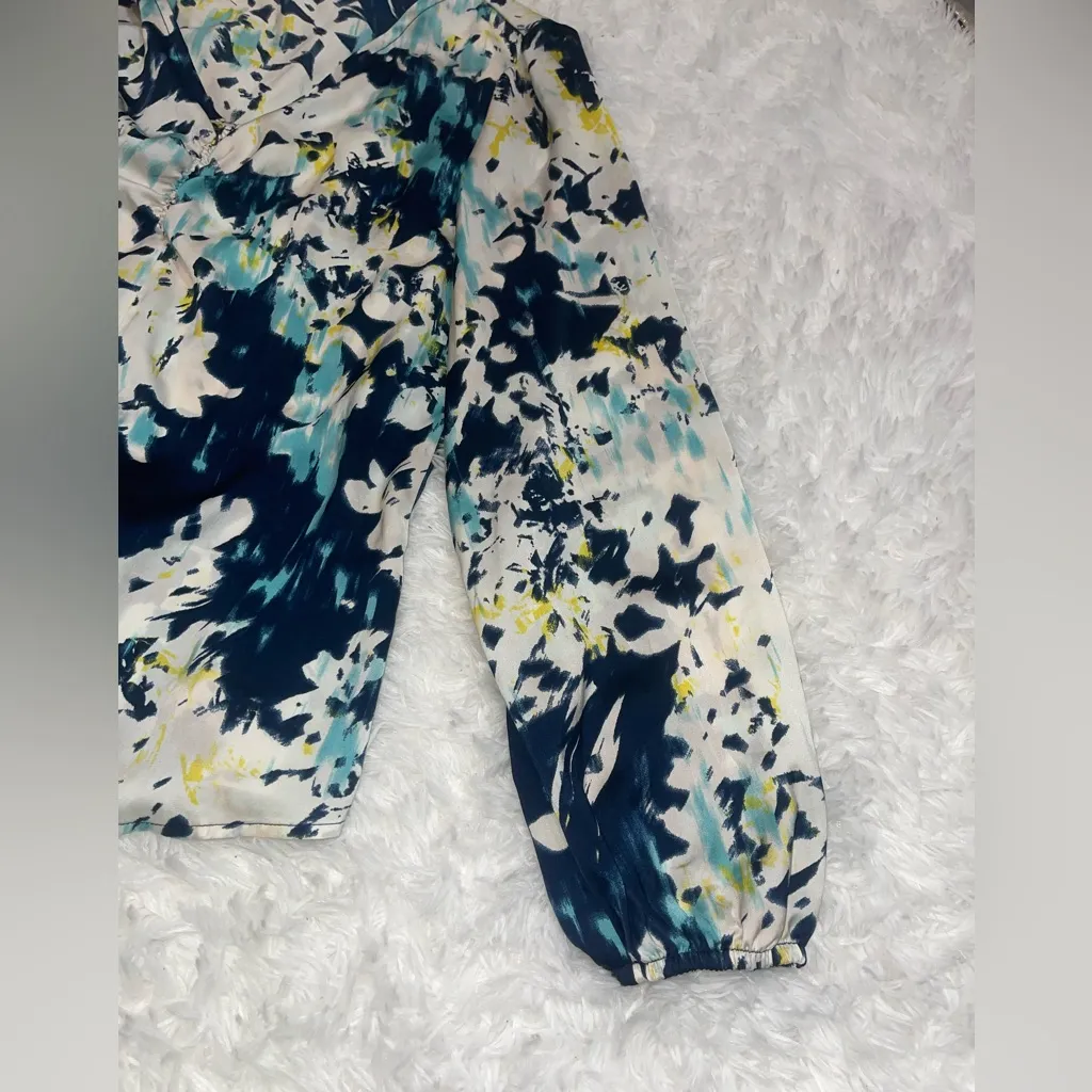Banana Republic abstract v-neck long sleeve blouse top flowy shirt size small - Image 4