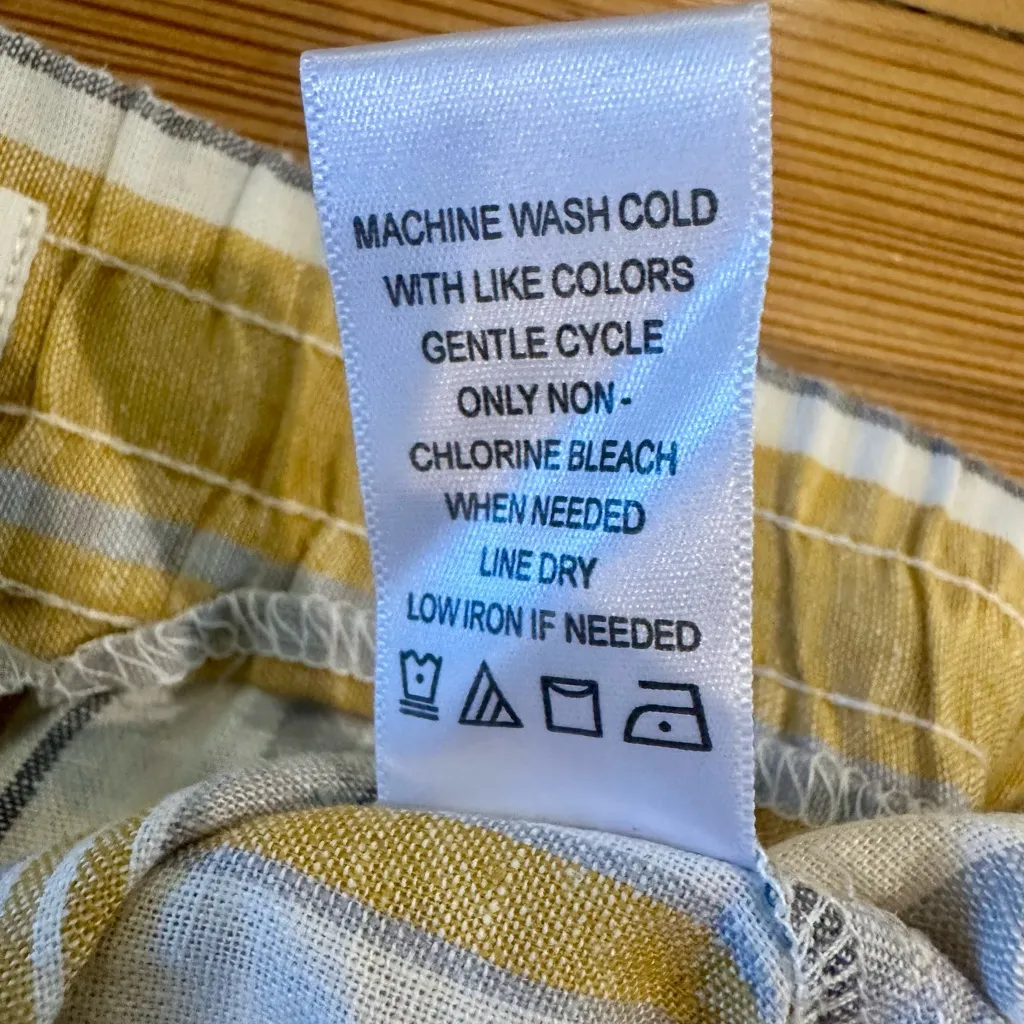 Striped Yellow and Gray Women's Cropped Pants Size L - Image 5