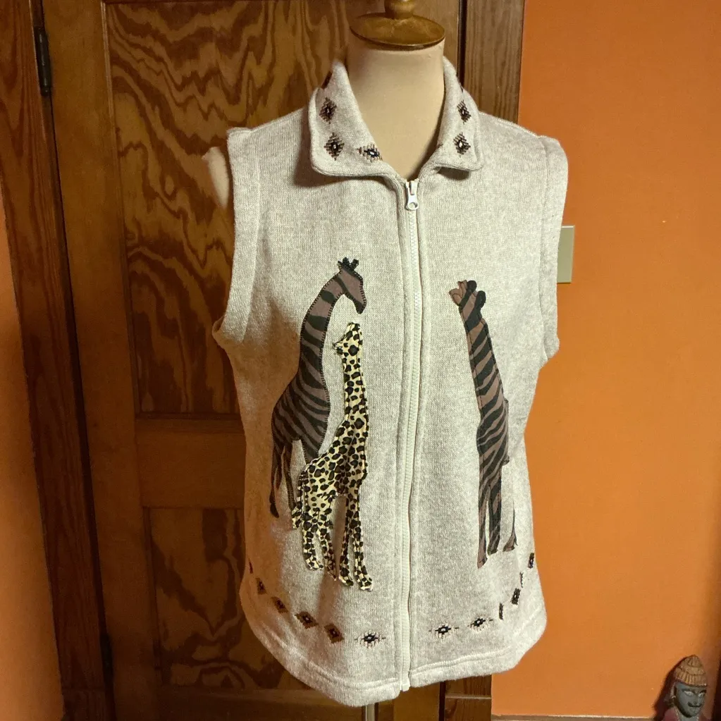 Y2K Giraffe Graphic Zip - Image 4