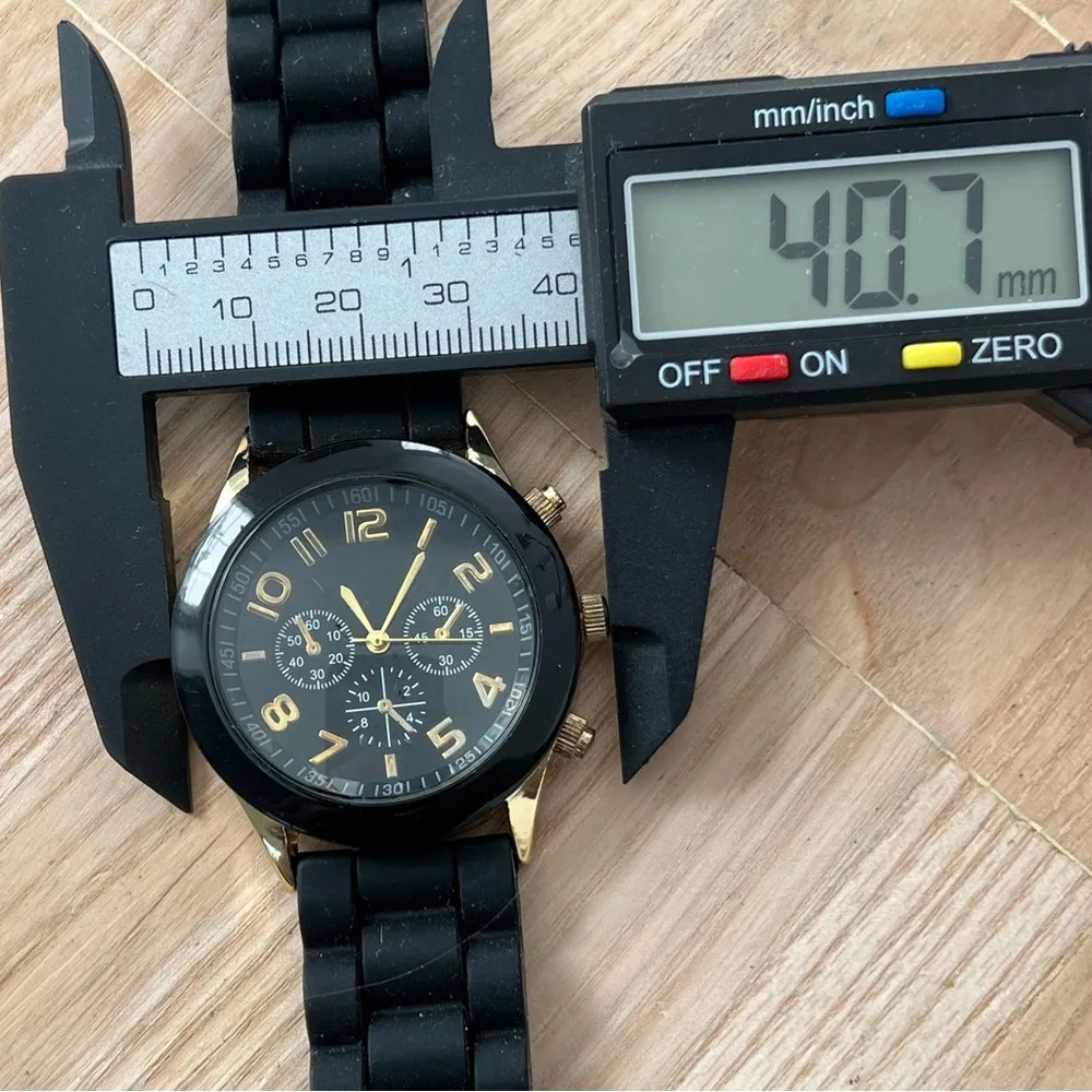 Fashion Watch Darice Brand Black - Image 9