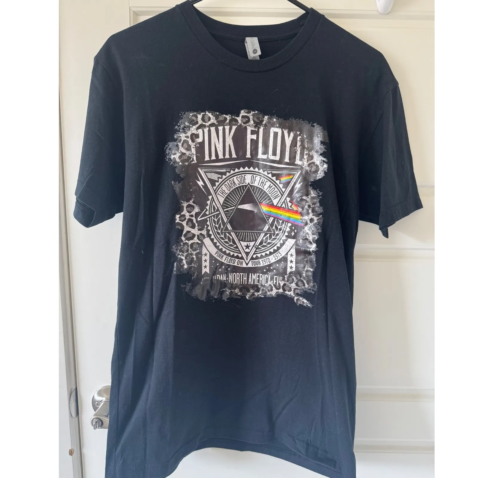 Pink Floyd '72-'73 Dark Side Of the Moon Tour Graphic Band Shirt Grunge sz M Uni - Image 2