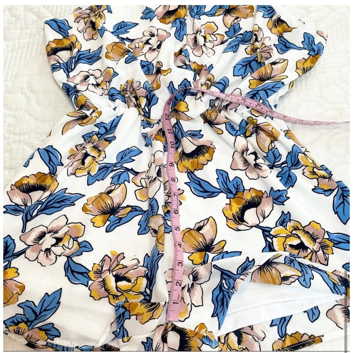 J for Justify Floral Romper Halter Keyhole Sleeveless White Blue Yellow L NWOT - Image 9