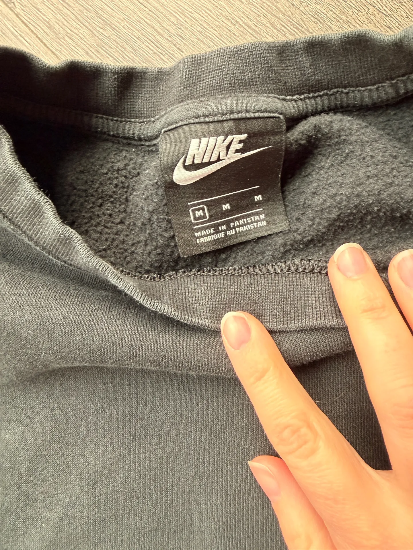 Nike Crewneck Women’s Sweatshirt Medium - Image 6