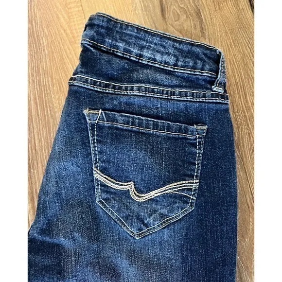 South Pole Women’s Juniors Dark Wash Light Distressed Straight Jeans Size 9 EUC Blue Size undefined - Image 7