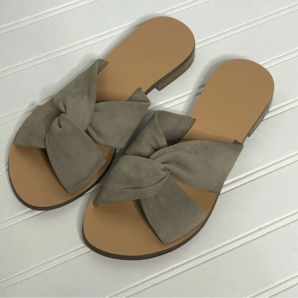 Banana Republic Suede Knot Front Slides Sz 6 641 - Image 4