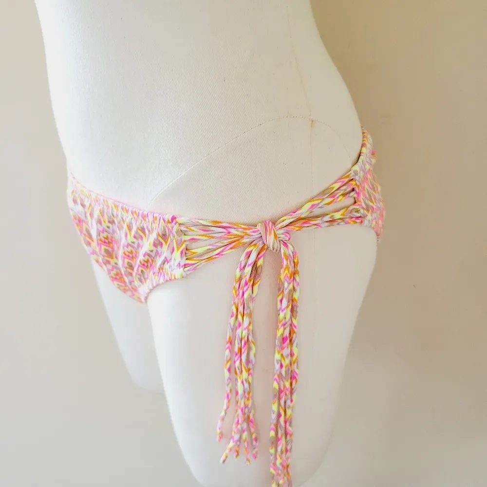 Shade & Shore Aztec bikini size 34C/large - Image 6