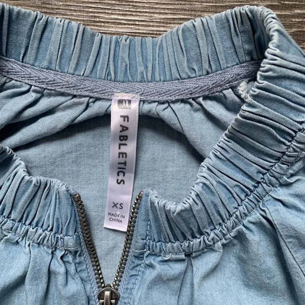 Fabletics Francesca Jacket Chambray XS - Image 4