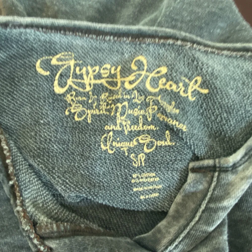 Gypsy Heart boho butterfly roses sweatshirt shirt - Image 4