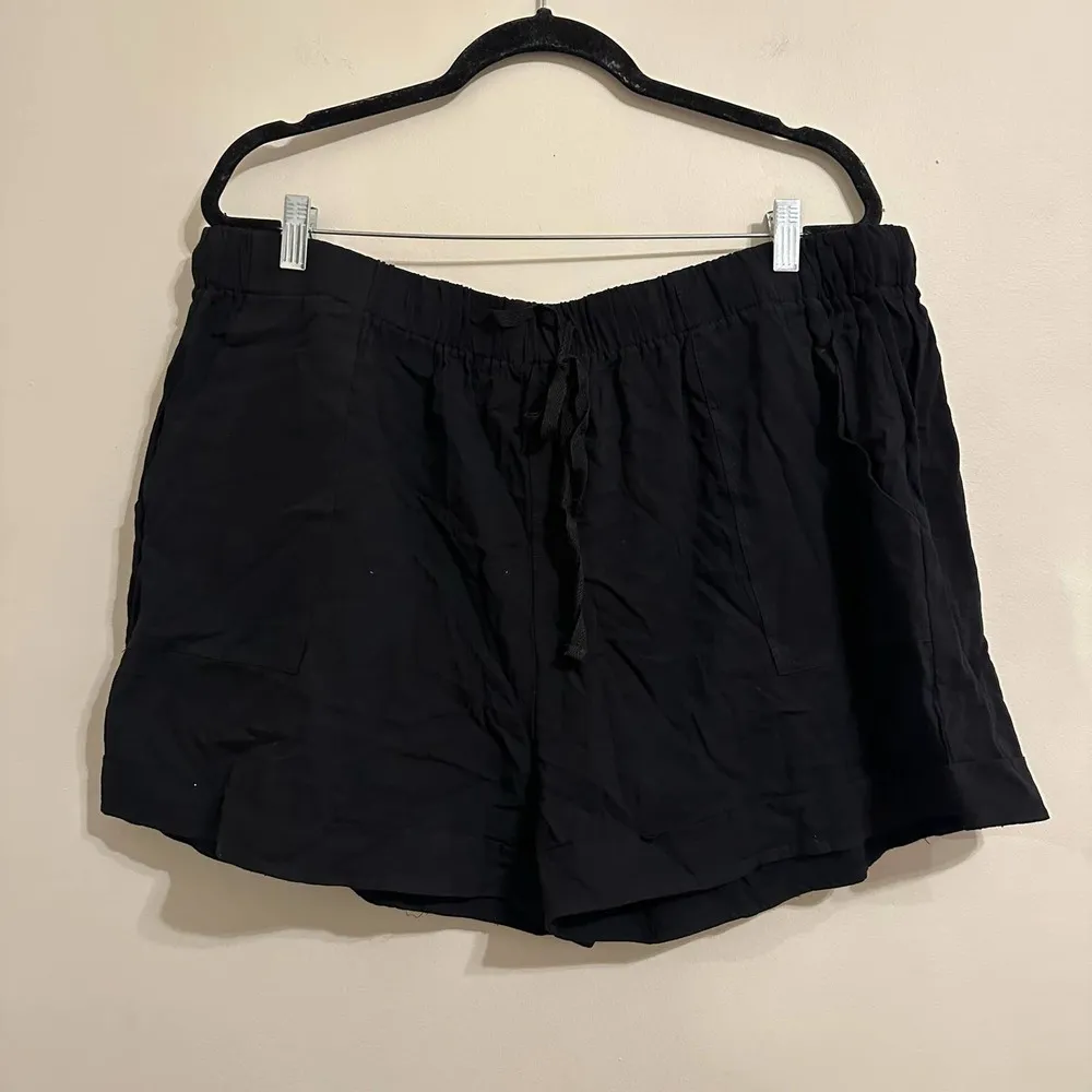 SHEIN Set of Black Shorts Size 3XL - Image 5