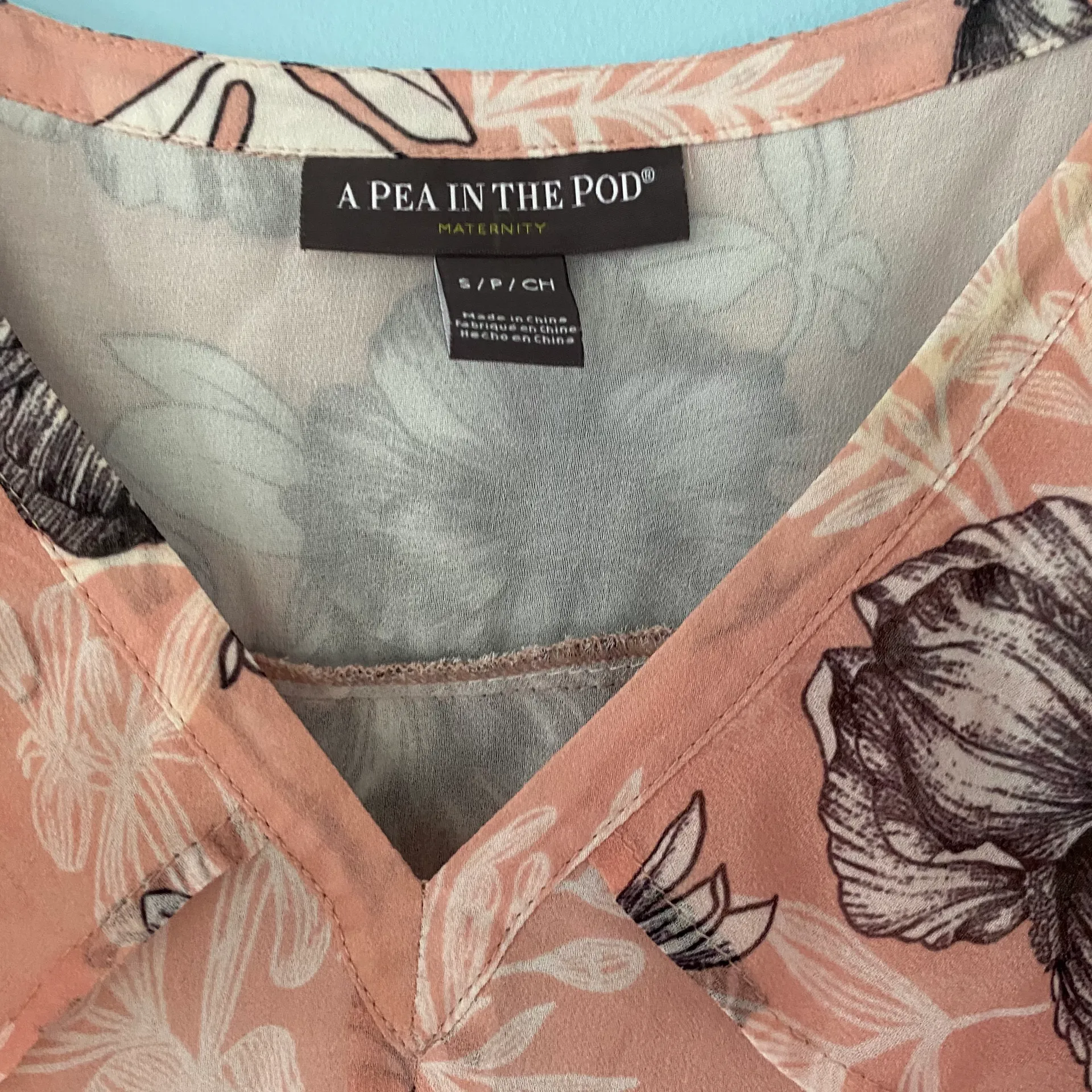 A pea in the pod Maternity Top - Image 4