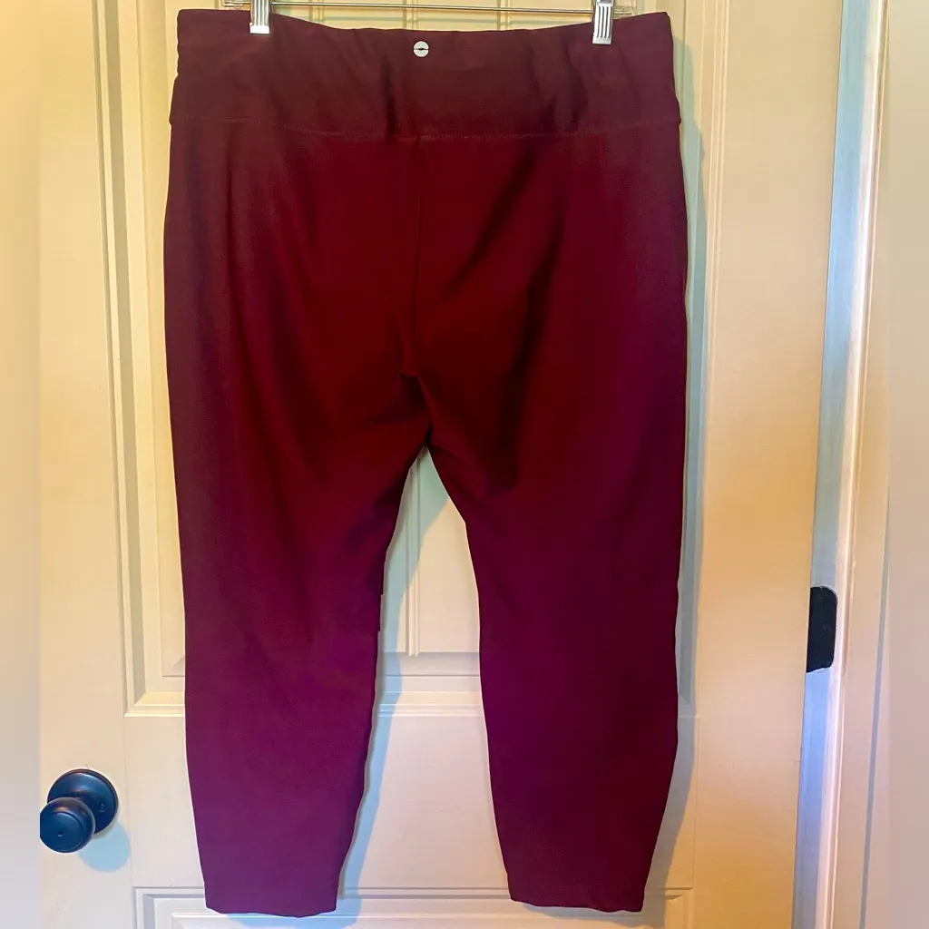Avia Maroon Leggings - Image 4
