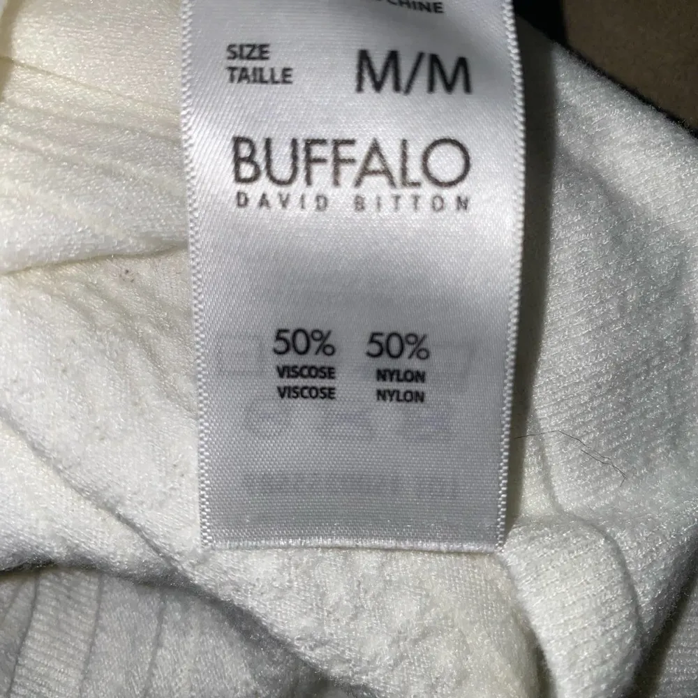 Buffalo David Bitton 3/4 Sleeve Pointelle Knit Sweater in Off White Size Medium - Image 7