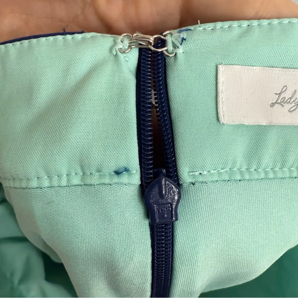 Navy and Teal Blue Eyelet Golf Skort Size 0 - Image 5