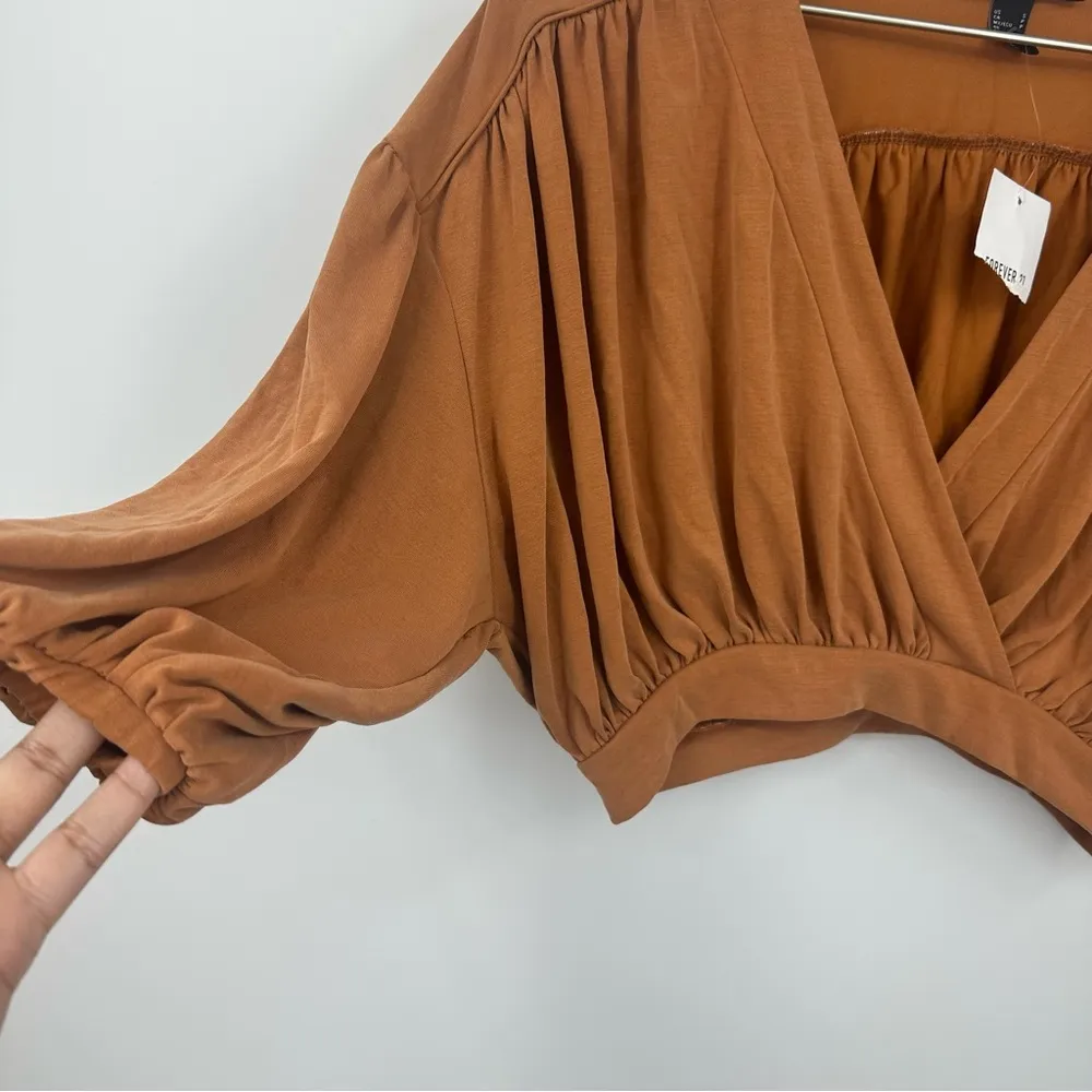 Forever 21 Cropped Cinched Crop Top Size Small Boho Fall Basics - Image 3