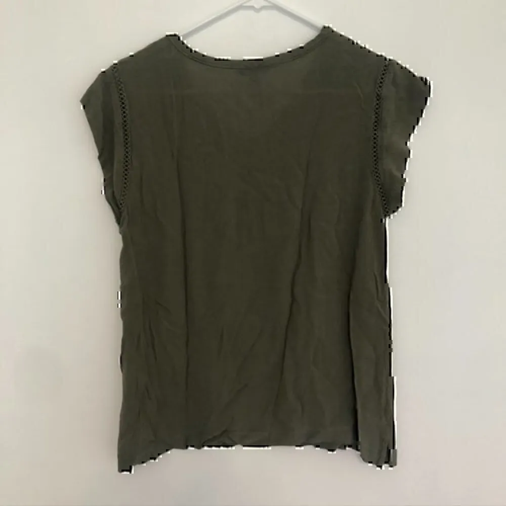 Buffalo David Bitton  V-Neck Short Cap Sleeve Top Solid Olive Green Boho Small S - Image 9