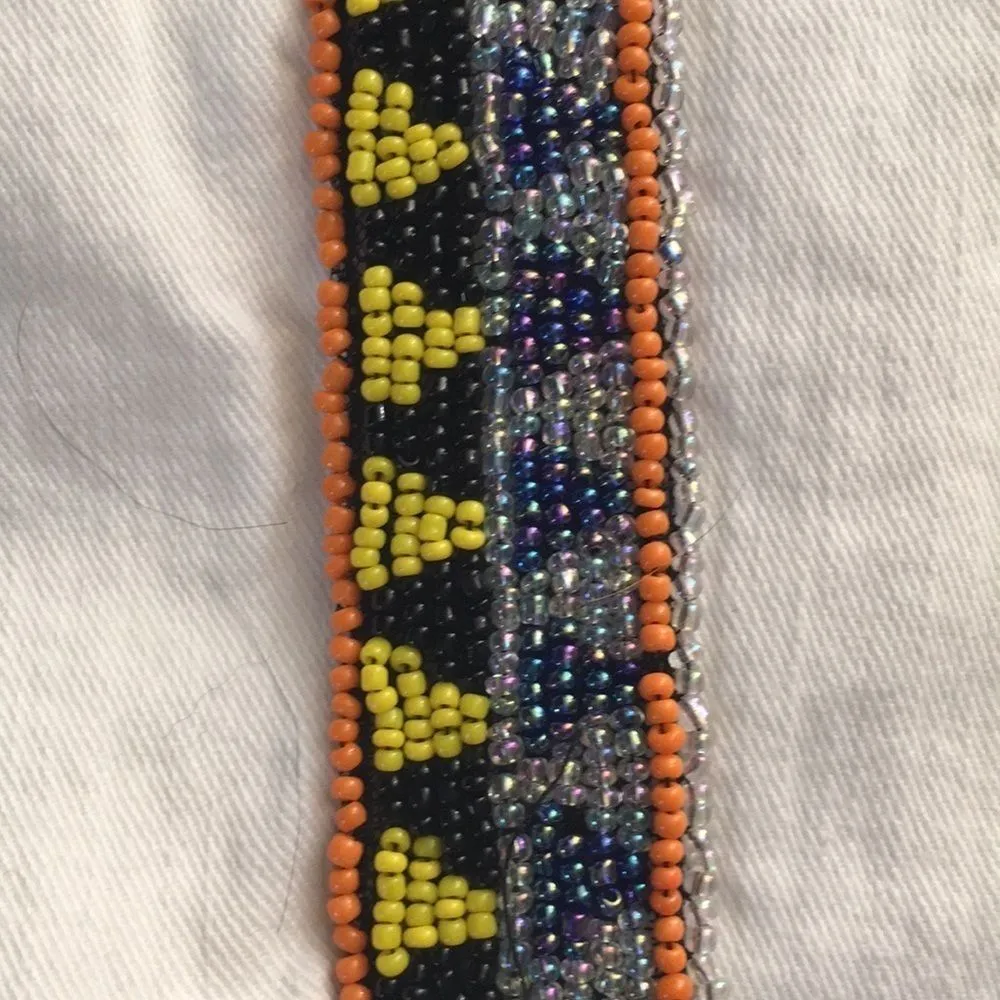 Women's White Distressed Embellished Beaded Skinny Jeans by Guess Size 24 - Image 2