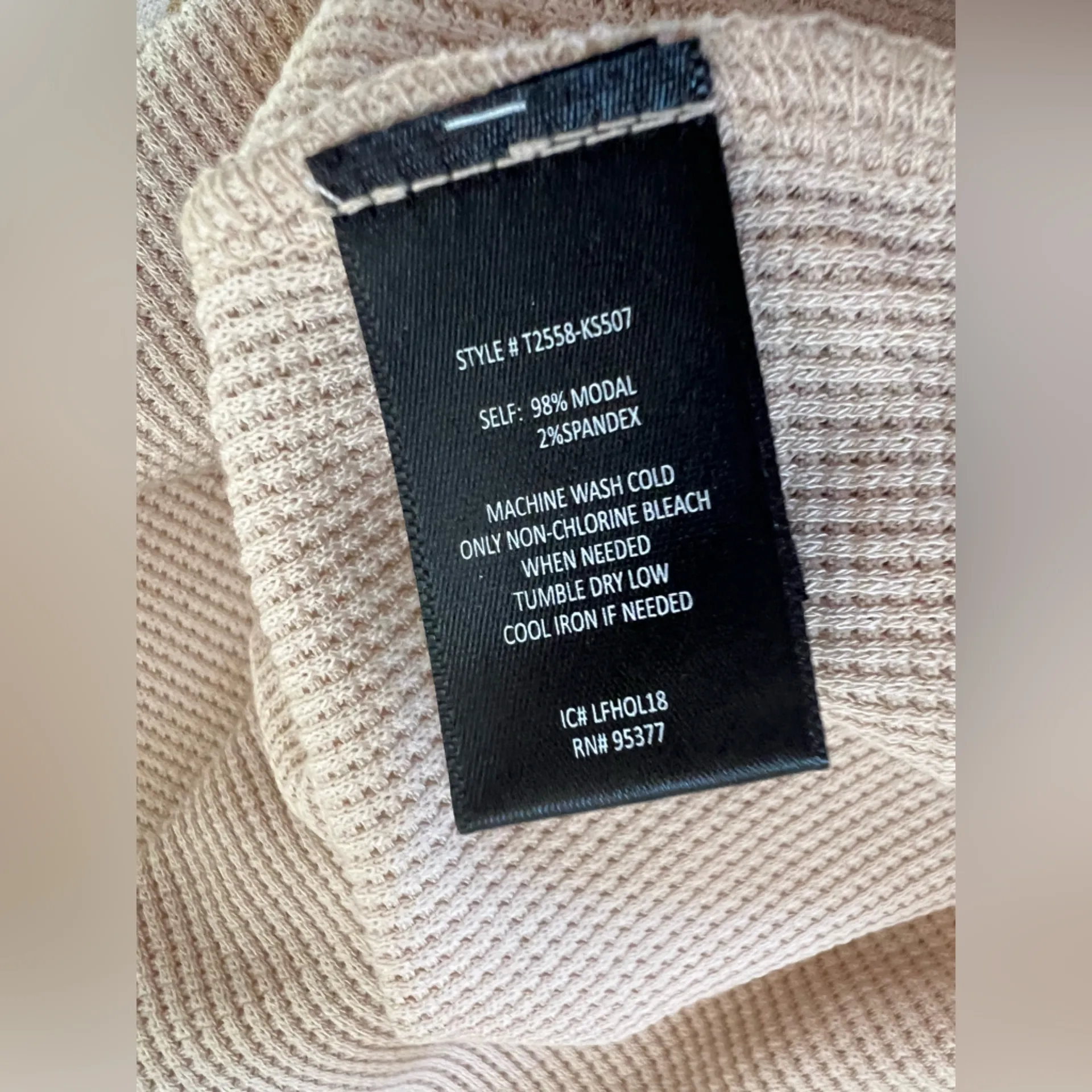 Sanctuary NWT Staying Cowl Neck Waffle Sweater Size L - Image 8