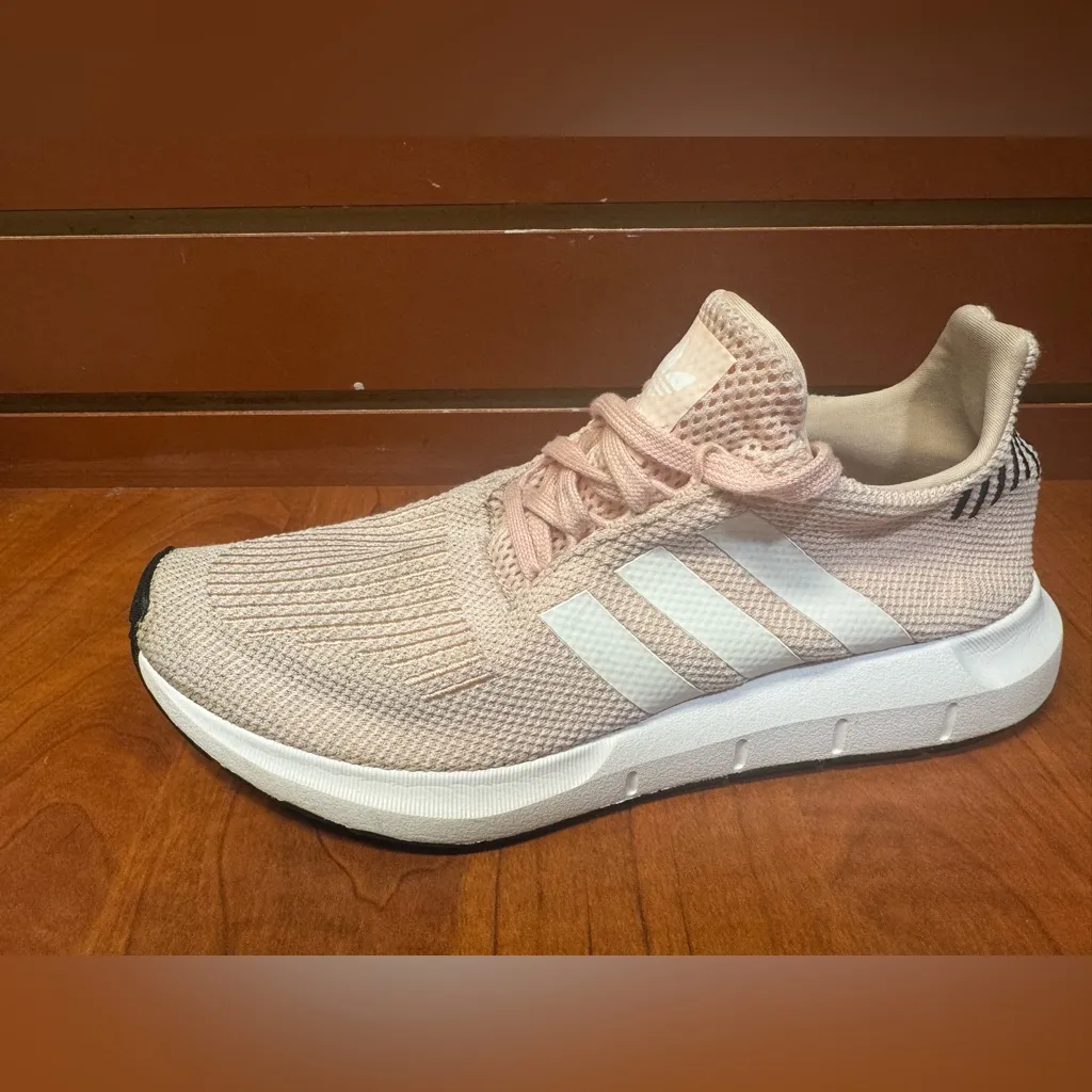 Adidas Women's Blush Knit Sneakers - Image 4