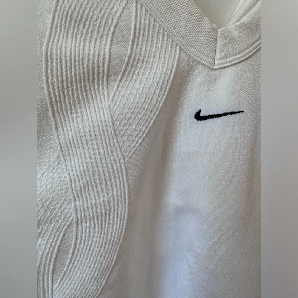 Nike Tennis Running Golf Athletic Top Cross Back Top White Size XL Never Worn - Image 2