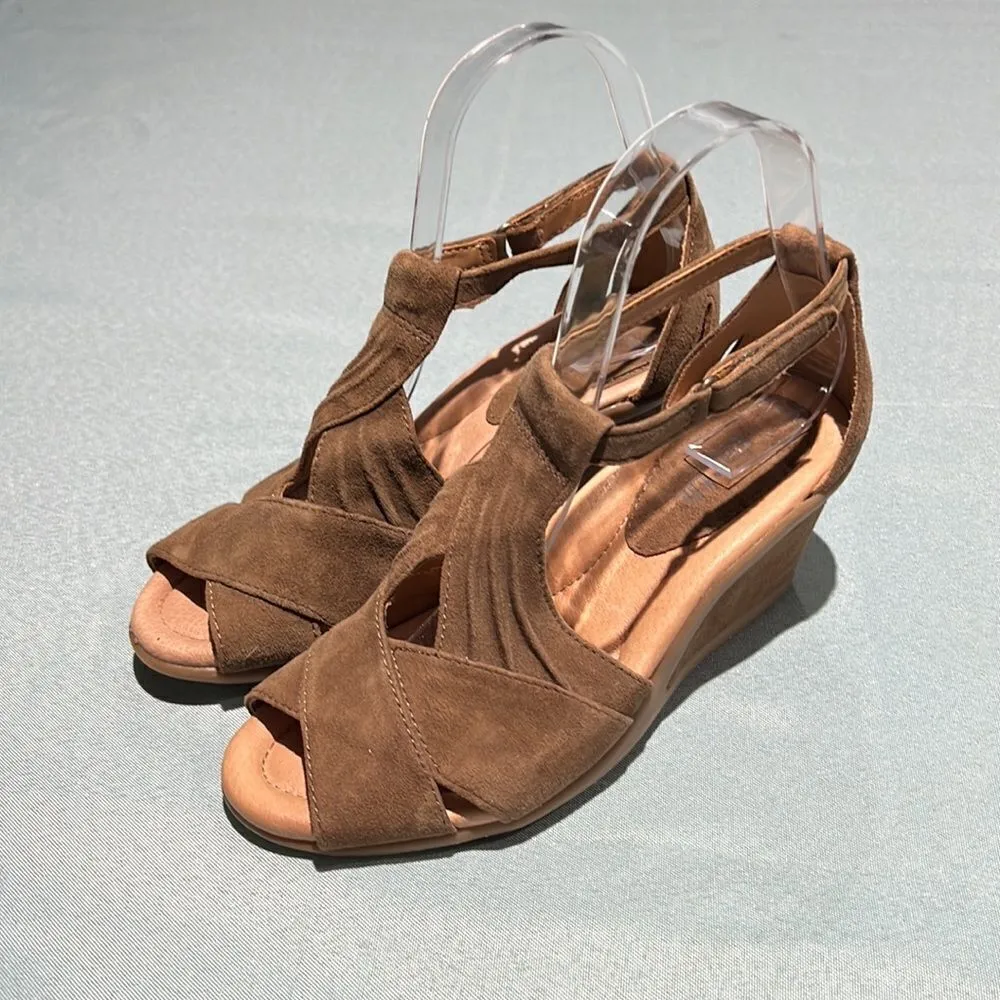 Earth Womens Curvet Wedge Sandal Sz 6B Suede Cushioned Insole NEW‎ B48 Brown - Image 2