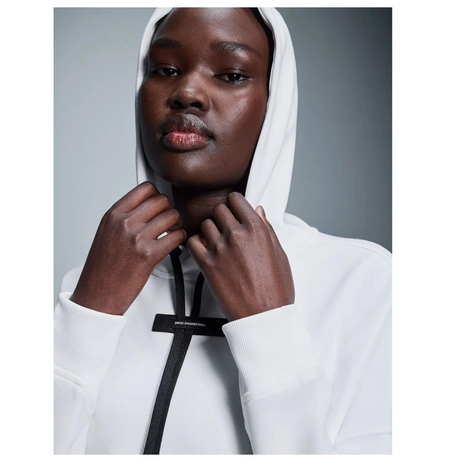 NWT On Cloud Focus Tech Hoodie Size Small White - Image 5