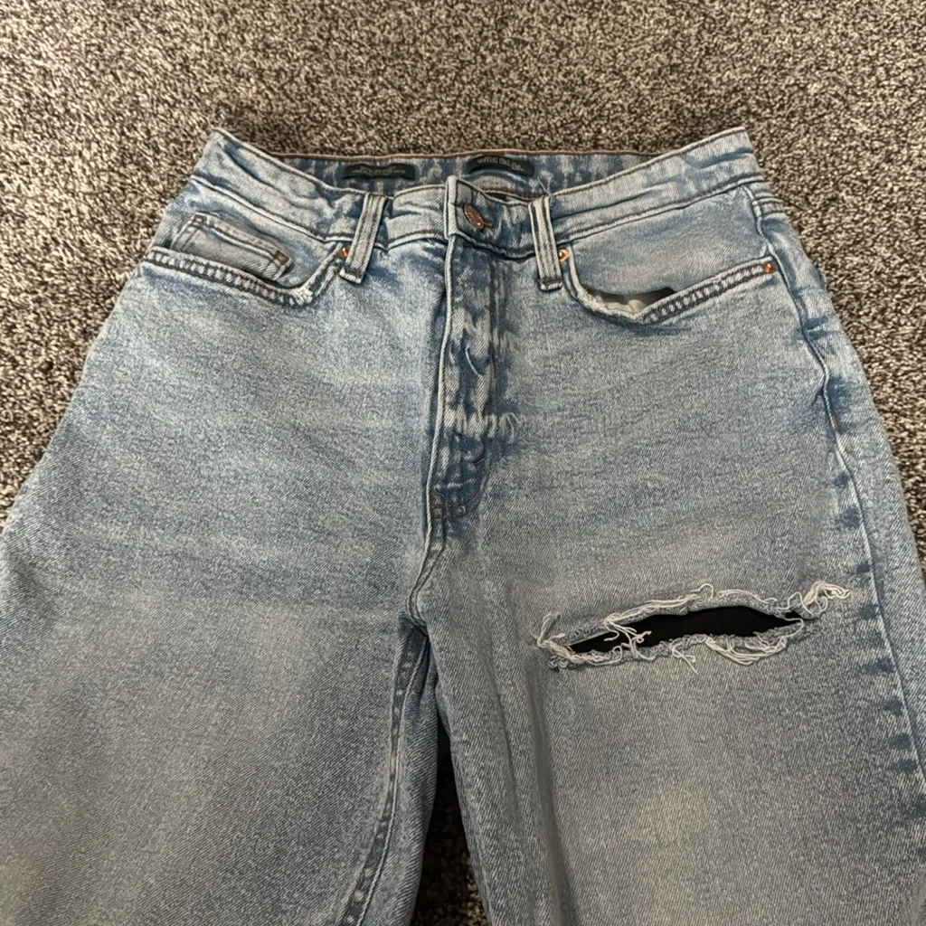 Wild Fable Light Blue Straight Leg Distressed Denim Jeans Pants Women’s Size 6 - Image 2