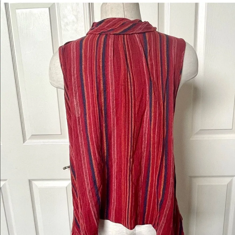 Monteau red striped collared sleeveless top - Image 4