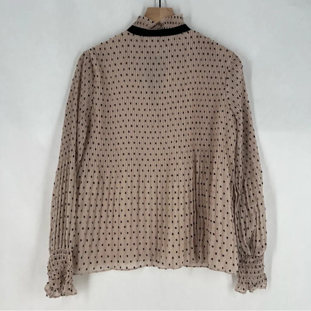 NWT‎ Max Studio Accordian Pleated Swiss Dot Blouse Size S - Image 11