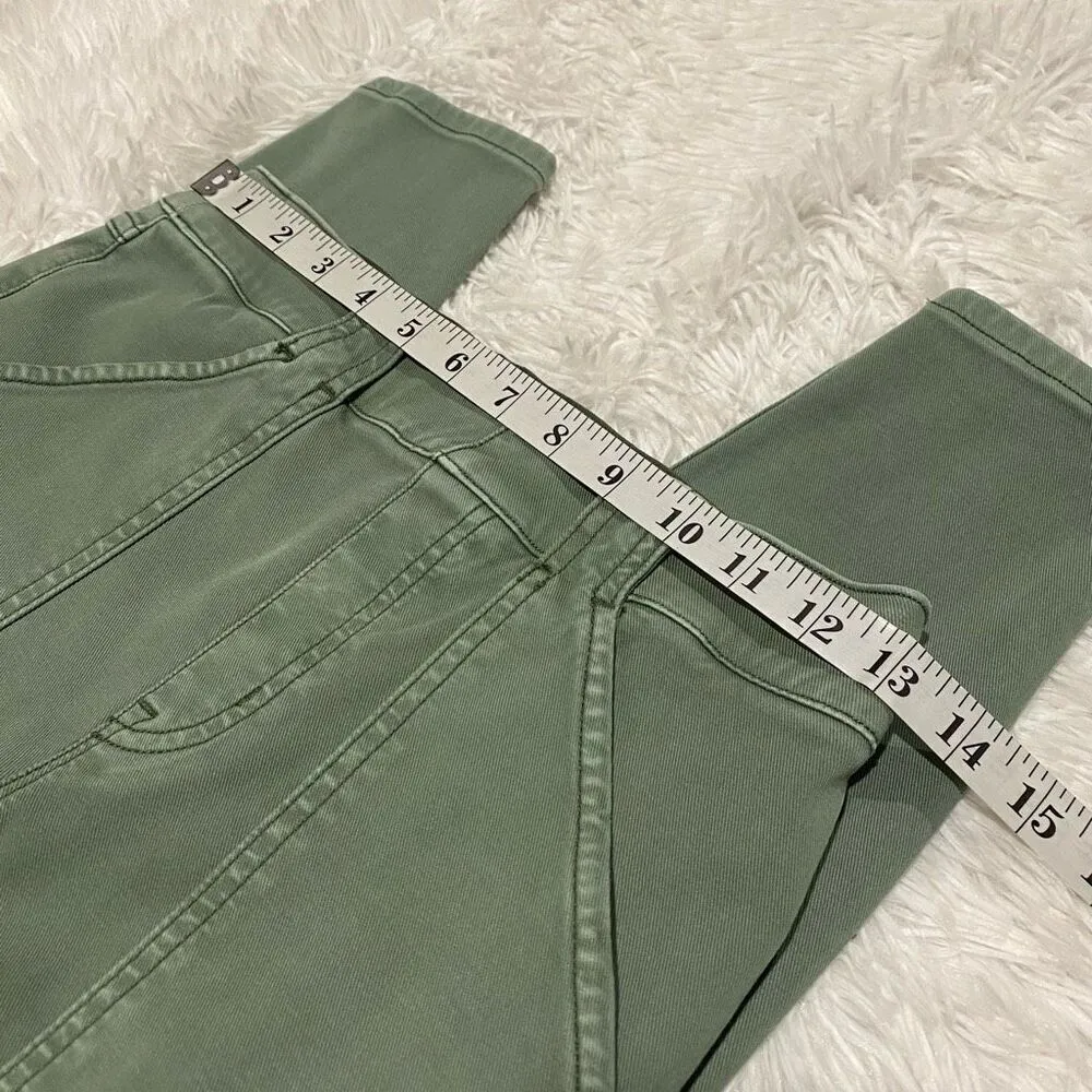 Spanx Stretch Twill Ankle Cargo Pant in Soft Sage Green Medium - Image 5
