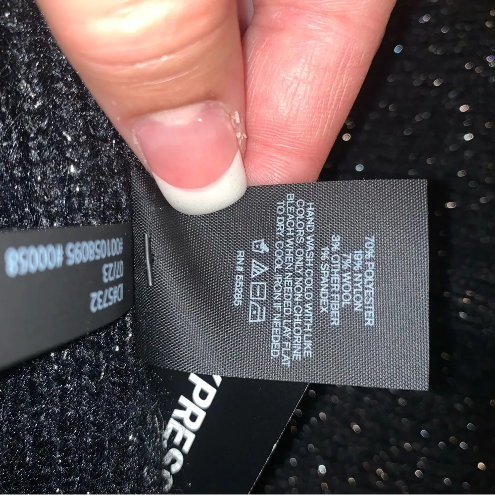 EXPRESS Black Glittery Knit Scarf NWT - Image 5