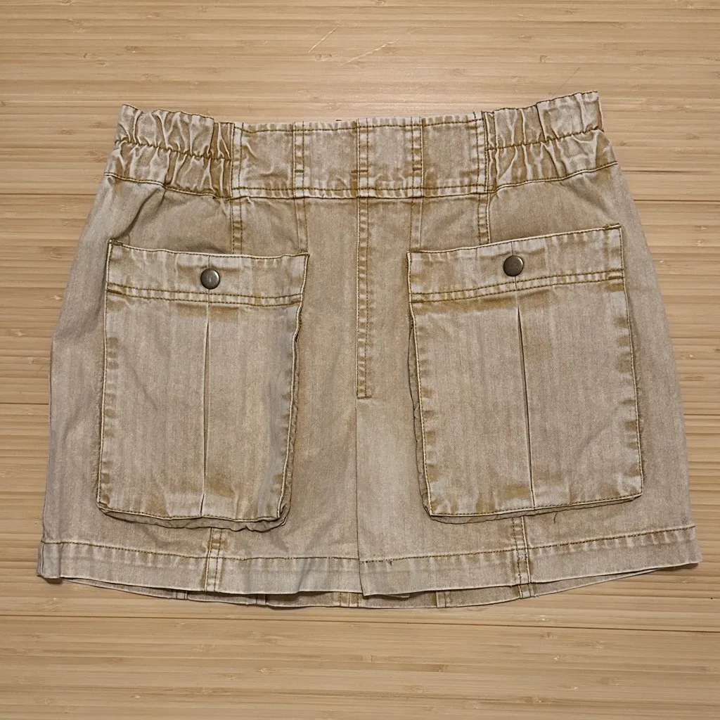 NWOT West Coast Wash Mini Skirt in Gold Dust - Image 4