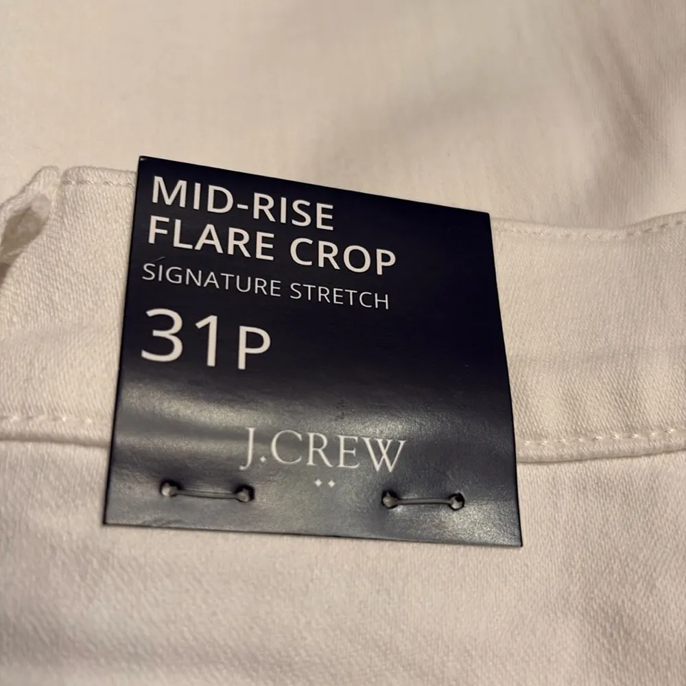J Crew Factory Mid Rise Flare crop jean stretch seashell white Size 31P NWT - Image 4