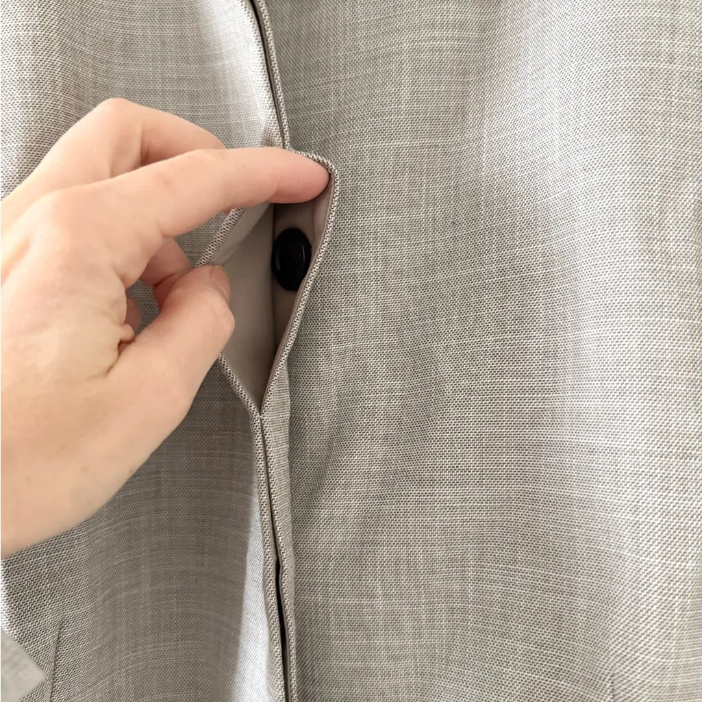 Ann Taylor Collarless Blazer with Hidden Button in Crosshatch Beige Size 12 - Image 5