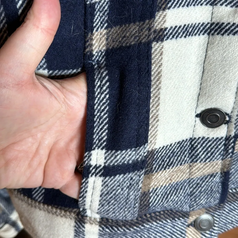 NWT Stoosh Navy Blue Plaid Trucker Jacket Size Small - Image 7