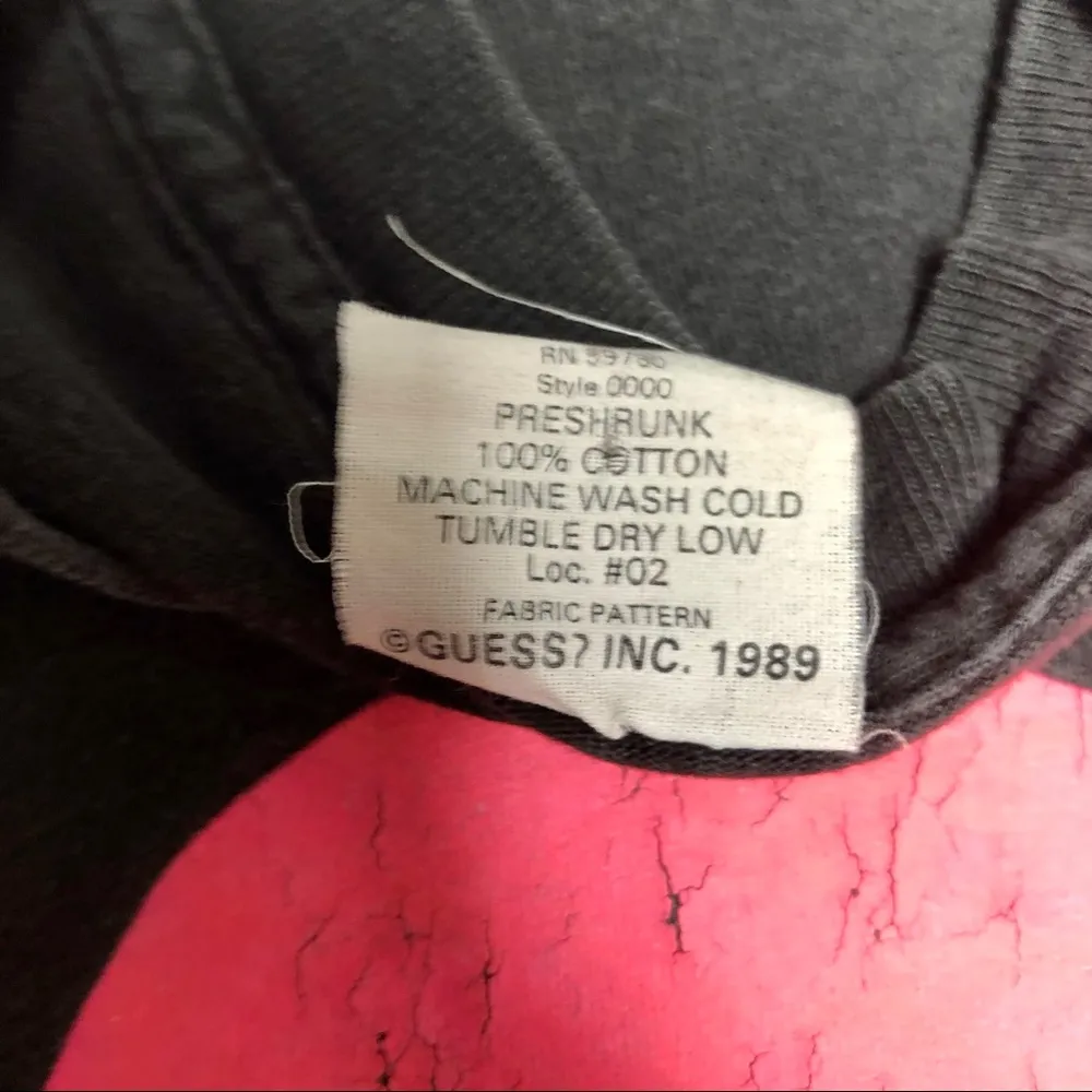 Vintage 90s  Graphic T-Shirt Neon Logo Black Hot Pink Green Unisex size L - Image 5