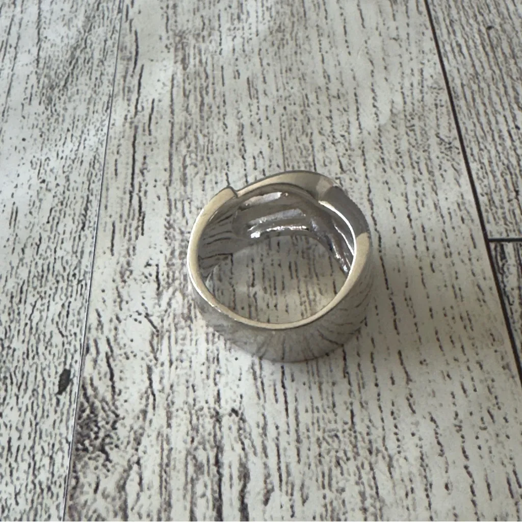 Lia Sophia Silver Tone Black Enamel Marcasite Ring Size 9.5 - Image 3