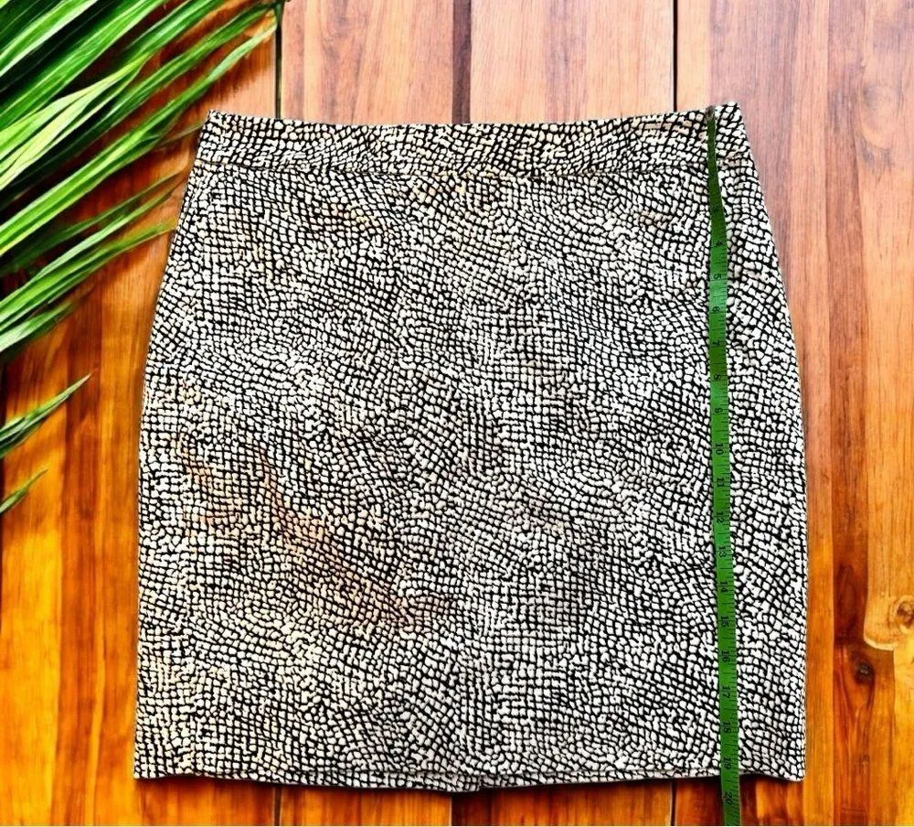 NWT Banana Republic Petite Pencil Skirt – Size 10P - Corpcore / Office Siren - Image 9